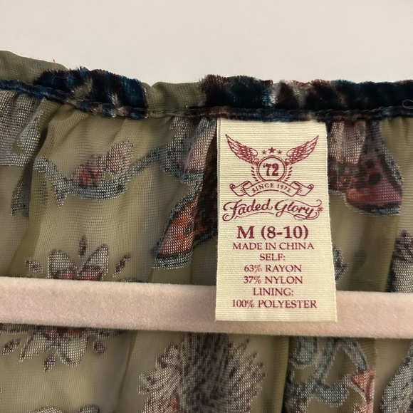 Translucent Flower Top - Picture 3 of 4